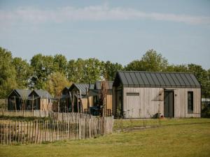 Cozy holiday home by the Fishing Pond
