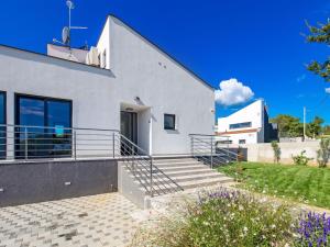 4 Bedrooms villa in krnica