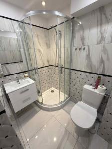 Trzy pokojowe mieszkanie przy UMK ,kilka przystanków od starego Miasta