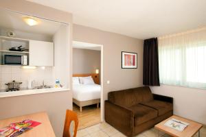 Appart'hotels Sejours & Affaires Serris Rive Gauche : photos des chambres