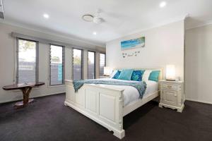 Bribie Breeze Family Retreat with Pool & BBQ