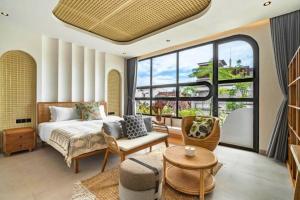 Omarosa Stunning 3 BR Private Pool Villa ZN352