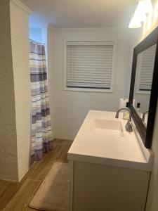 Experience Serenity with Family and Friends