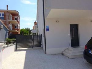 Apartment in Medulin with swimming pool