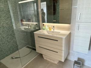 T3 aux Issambres avec vue panoramique et climatisation - FR-1-768-128