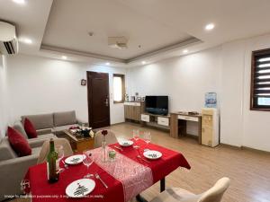 Yen Phu Westlake House