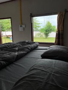 Vera Sunset homestay local experience with lao family