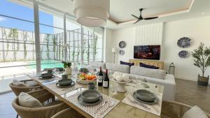 Chic & Spacious 4BR Luxury Villa with Pool