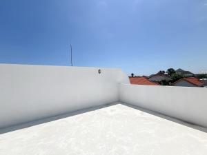 Chic & Spacious 4BR Luxury Villa with Pool