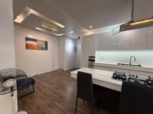 Manatad Transient House
