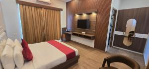 The Lychee Hotel & Resort