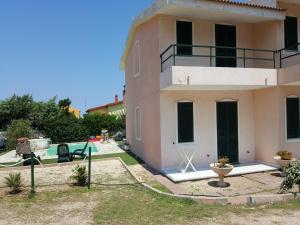 Appartamento vicino al mare, 2 piscine