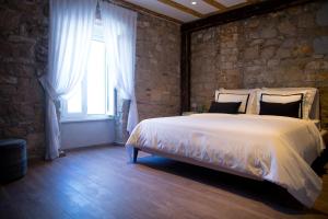 Luxury Double Room room in Hotel Osam - Adults Only