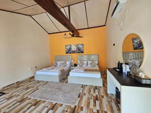 Sandalu Bungalows unit1