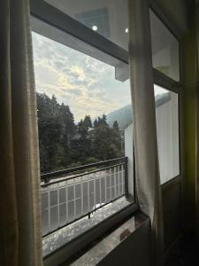 Ruk bae cafe restro & hotel