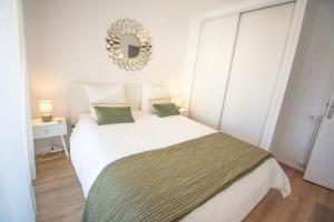 Bright 1Bedroom Apartment, Steps to Juan les Pins Beach