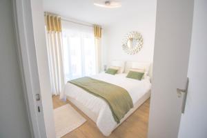 Bright 1Bedroom Apartment, Steps to Juan les Pins Beach