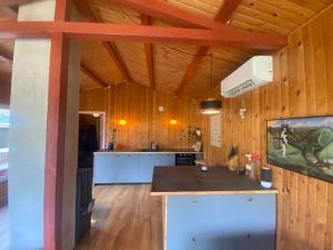 Romantic Retreat Close To The Beach