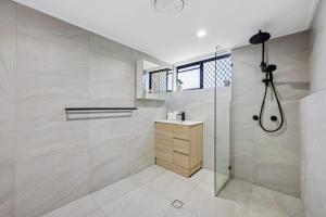 Spacious 1-Bed Apartment in Coolangatta