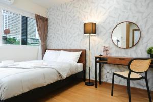 Gam-Hom Hostel เจริญนคร 305