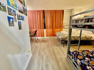 Waikiki Canal Family Room 6person