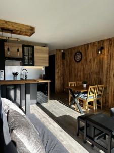 Studio magnifique avec chambre et vue magique