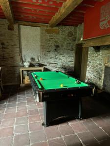 Château de Rienne met sauna & hottub & pooltafel