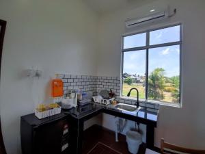 Che Deris Garden Cottage with Riverview