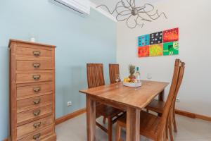 BnB Homes Eco Apartment with Terrace, 2 Swimming pools & Tennis court