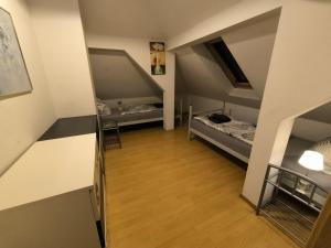 Attic Oelsnitz am Hegebach mit Netflix und Parkplatz Self Check-in