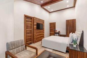 Country Inn Premier Pacific Mall Road Mussoorie