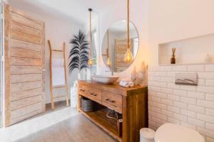 Gloriana Luxurious 3 BR Private Pool Villa ZN356