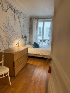 Eiffel Tower 4P apartment - Passy - quiet -