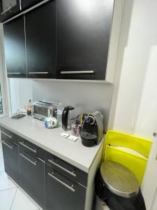 Eiffel Tower 4P apartment - Passy - quiet -