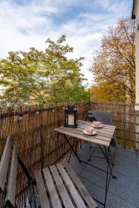 Frida Modern Apartment by BookingHost