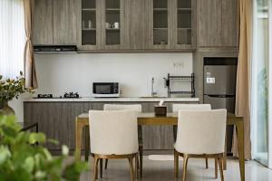 Isla Casa Brand New Villa 3BR Ungasan