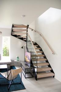 Brand new house with four bedrooms, parking, sauna, patio