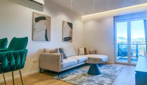 City Living with Style - Elegant One-Bedroom Apartment