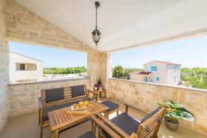 Villa Rea 1 with heated pool