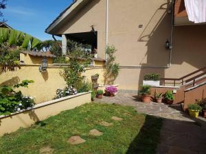 Beach House - Seaview & Roman Apartments