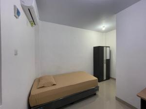 Hotel O Penginapan Musafir Syariah Near Paramount Woman & Childerns Hospital