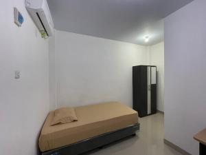 Hotel O Penginapan Musafir Syariah Near Paramount Woman & Childerns Hospital