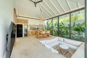 Melasti Breeze 1BR Brand New Tropical Escape in Uluwatu