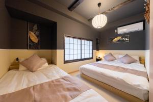 最寄り駅徒歩4分 リニューアルした貸切の一軒家 ベッド7台バスルーム2台