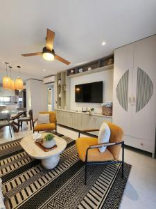 Luxury Beachside Retreat & Private Plunge Pool