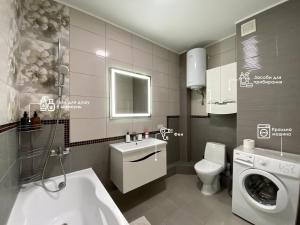 Сонячна 1-кімнатна квартира на Драгоманова 2-Б