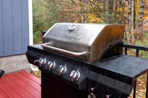 3BR Lake Luzerne Retreat with Game Room & Cozy Fire Pit