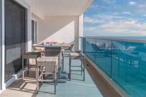 Encantame -Oceanfront Lux Lazy River 2BRRooftop Pool