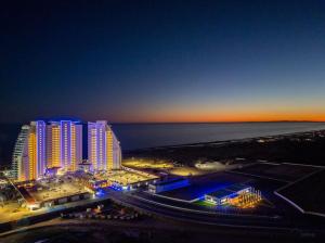 Encantame -Oceanfront Lux Lazy River 2BRRooftop Pool