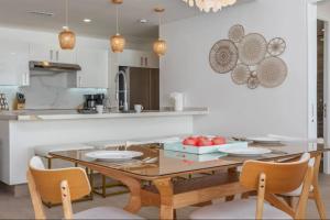 Encantame -Oceanfront Lux Lazy River 2BRRooftop Pool